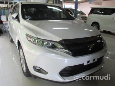 Toyota Harrier Premium 2015