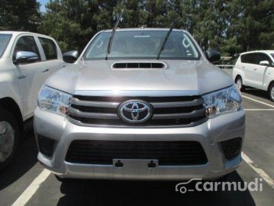 Toyota Hilux E 2016