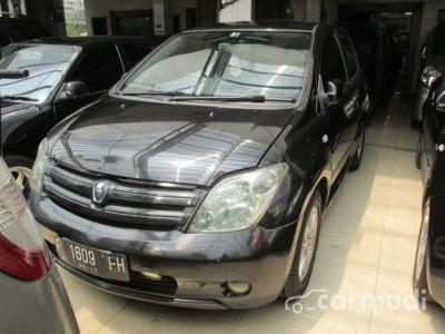 Toyota Ist 2004