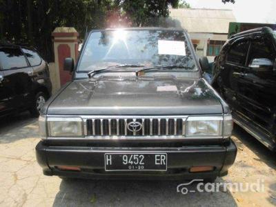 Toyota Kijang Grand Extra Long 1994