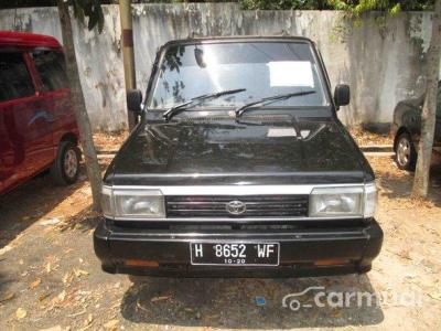 Toyota Kijang Grand Royal 1995