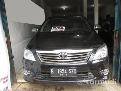 Toyota Kijang Innova 2.0 J Dressup 2012