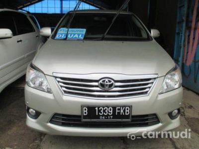 Toyota Kijang Innova 2.0 V 2012