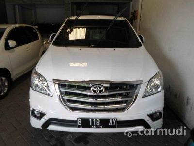 Toyota Kijang Innova 2.0V Luxury 2014