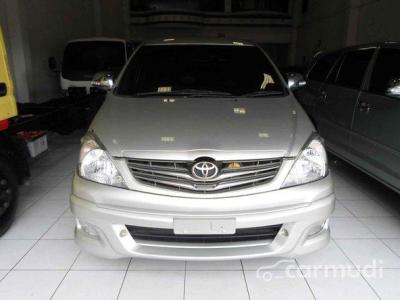 Toyota Kijang Innova 2.5G 2010