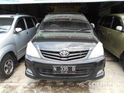 Toyota Kijang Innova E+ 2010