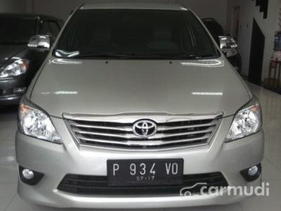 Toyota Kijang Innova V 2012