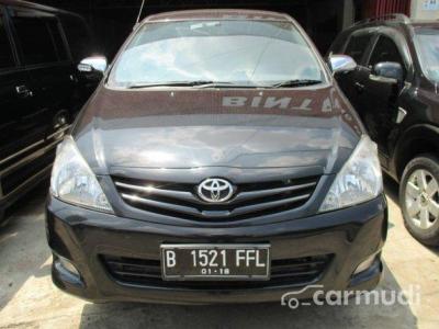 Toyota Kijang Inova E 2010