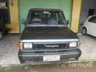 Toyota Kijang Super 1992