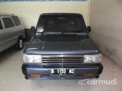 Toyota Kijang Super 1994