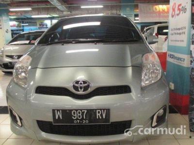 Toyota Yaris E 2012