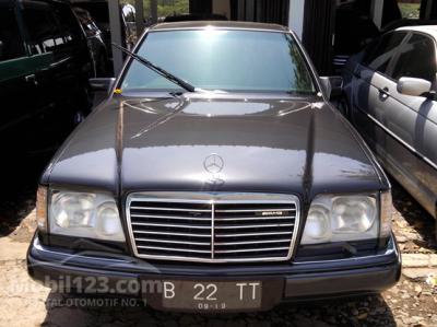 1991 - Mercedes-Benz E300