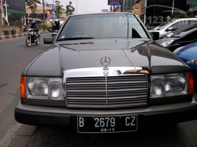 1993 - Mercedes-Benz E230 W124 2.3 Sedan