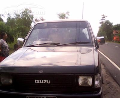 1994 Isuzu Panther 2,3 MPV Minivans