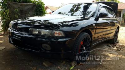 1994 Mitsubishi Galant 2,0 Sedan