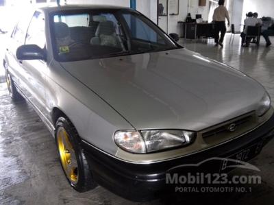 1996 - Hyundai Elantra GLS