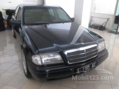 1997 - Mercedes-Benz C200