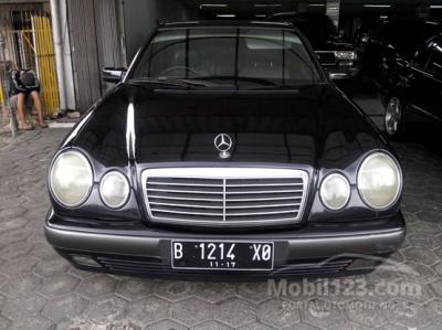 1997 - Mercedes-Benz E230