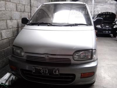 1997 - Nissan Serena