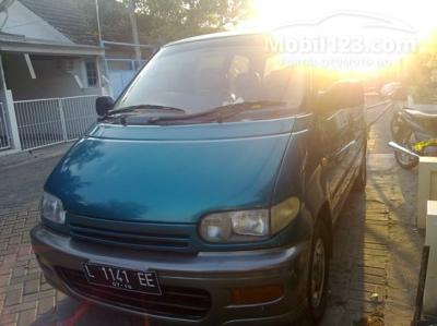 1997 Nissan Serena 2.0 Wagon