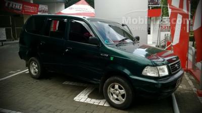 2000 Toyota Kijang KF80 - (2000 Facelift) 2,4 LSX-D Wagon