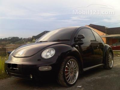 2000 Volkswagen New Beetle Black