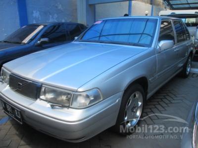 2000 - Volvo S90 NA