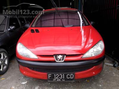 2001 - Peugeot 206 Sedan