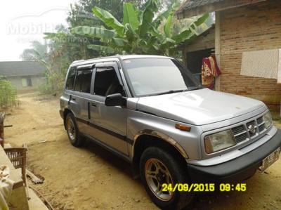 2001 Suzuki Escudo 1.8 SUV Offroad 4WD