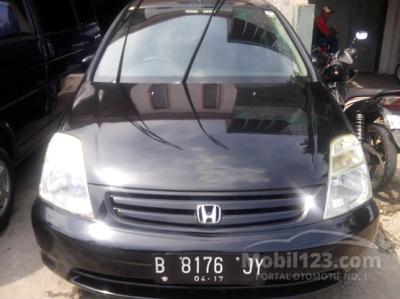 2002 - Honda Stream 2