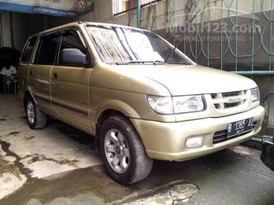 2002 - Isuzu Panther LM