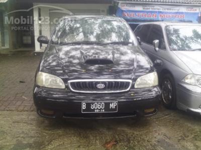 2002 - KIA Carnival