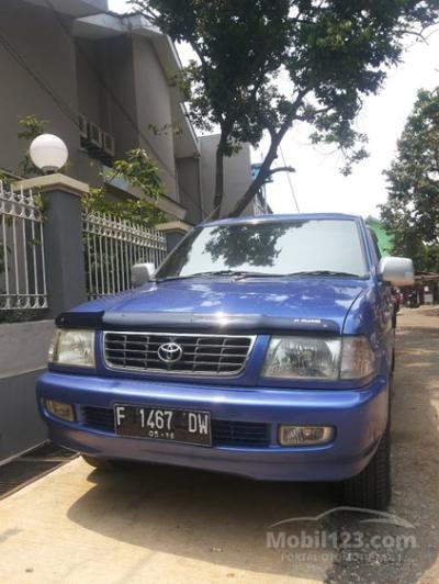 2002 Toyota Kijang 1,8 LGX