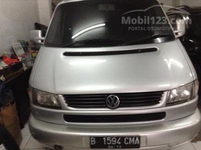 2002 Volkswagen Caravelle 2.0 MPV Minivans