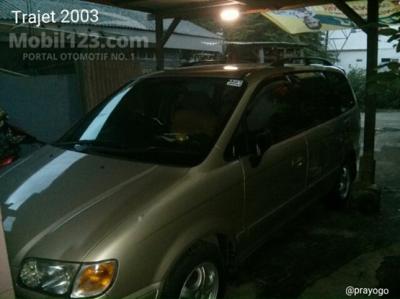 2003 Hyundai Trajet 2.0 MPV Minivans murah