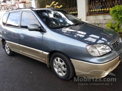 2003 KIA Carens 1.5 MPV Minivans