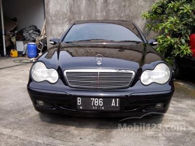 2003 - Mercedes-Benz C180