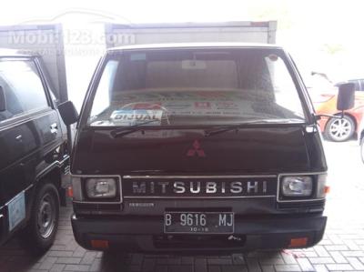 2003 - Mitsubishi L300 Box