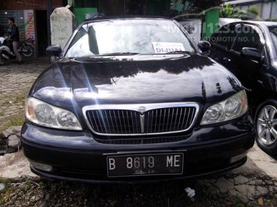 2003 - Nissan Cefiro Sedan