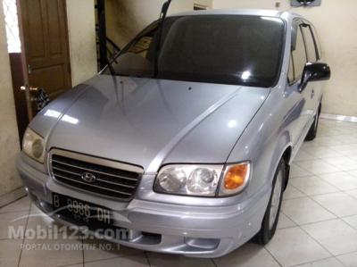 2004 - Hyundai Trajet