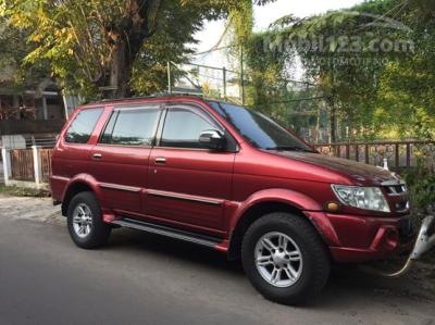 2004 Isuzu Grand Touring 2.5 MPV Minivans Manual a.n. sendiri