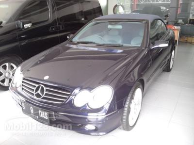 2004 - Mercedes-Benz CLK320