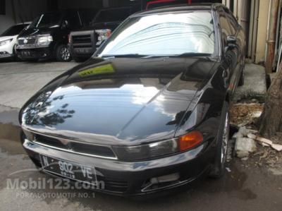 2004 - Mitsubishi Galant Sedan