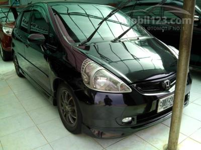 2005 - Honda Jazz VTEC Hatchback