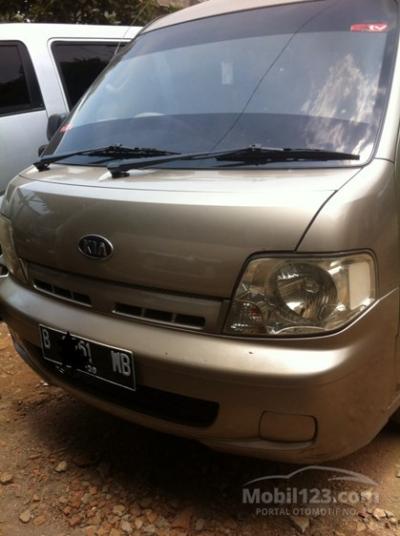 2005 KIA Pregio 2,5 Minibus