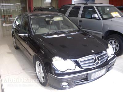 2005 - Mercedes-Benz C240