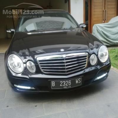 2005 Mercedes-Benz E200 2.0 Sedan