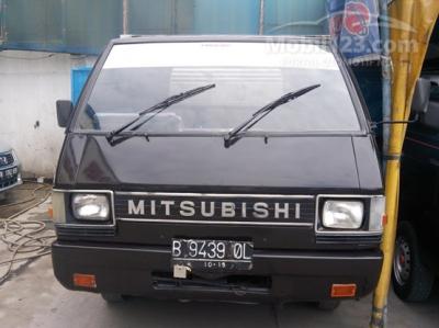 2005 Mitsubishi Colt L300 2,5 Box