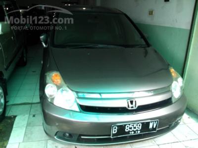 2006 - Honda Stream 1.7 Wagon