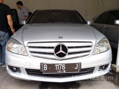 2009 - Mercedes-Benz C200 Sedan